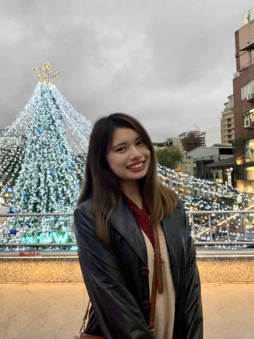 提供兒童美語家教服務的專家吳柏萱