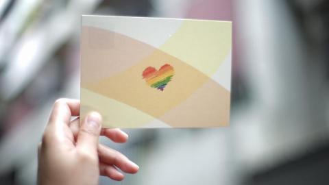 小幫手 - 明信片-無分國界的愛