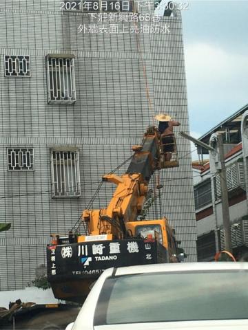 玖佰益時尚防水公司 - 外牆清洗做透明磁磚漆防水工程