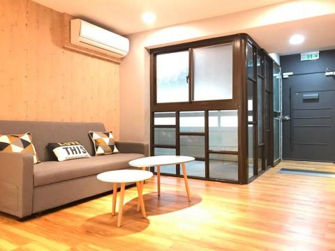 黑色幽默平面設計工作室 - 