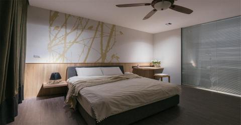 紅舍窗簾木地板 - 