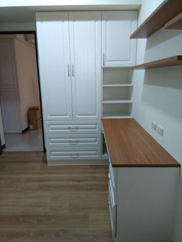 誠鑫櫥飾 - 系統櫃
衣櫃+書桌