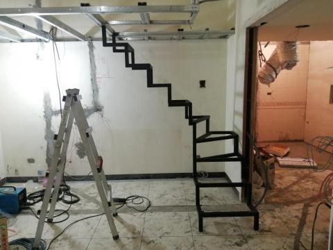 巨鼎金屬工程 - 