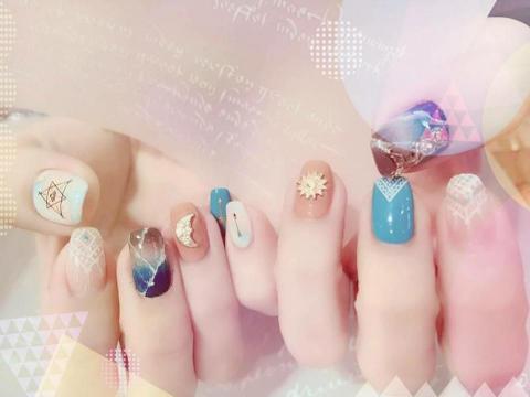 花漾美學專業美甲美睫紋繡 - 光療美甲