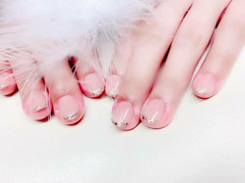 花漾美學專業美甲美睫紋繡 - 自然款甲片凝膠