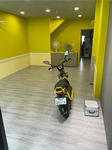 富築室內設計 地板/壁紙/窗簾 - 
