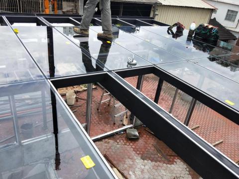 Jeremy專業玻璃安裝工裎行 - 