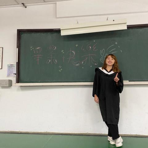 提供國文課服務的專家Queenie