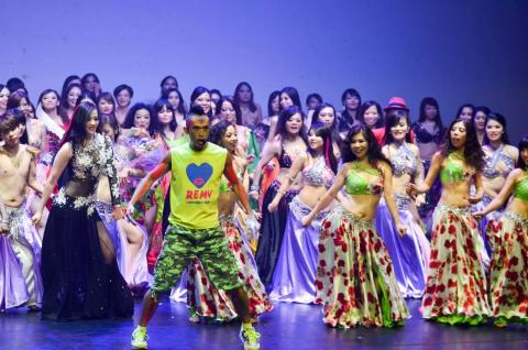 跟著Remy老師動姿動 - 企業有氧教學帶動 跟著Remy老師動姿動 - 企業有氧教學帶動