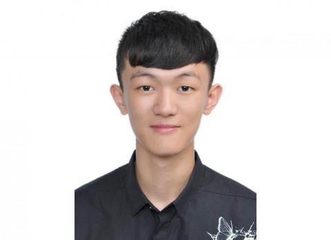 提供衝浪課程台北服務的專家鍾咏廷