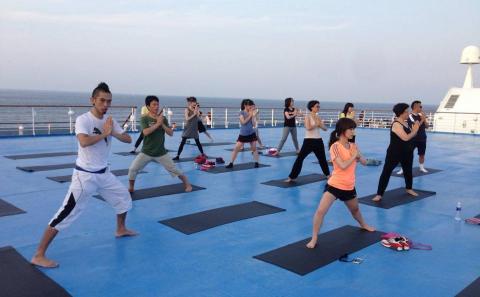 跟著Remy老師動姿動 - 麗星郵輪寶瓶星號國際瑜珈日海上瑜珈教學行程 跟著Remy老師動姿動 - 麗星郵輪寶瓶星號國際瑜珈日海上瑜珈教學行程