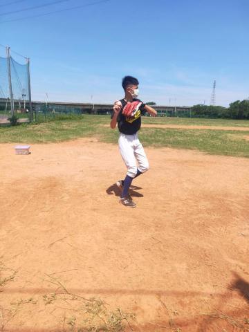 棒球教練。鄭仲涵 - 因決定要參加高中的校隊,找我在報到之前精進自己的缺點! 棒球教練。鄭仲涵 - 因決定要參加高中的校隊,找我在報到之前精進自己的缺點!