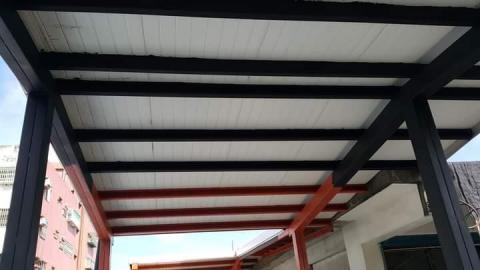 花東夢想起飛住宅修繕 - 鐵件防鏽油漆工程