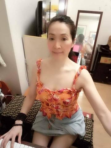 提供溫泉飯店服務的專家蔡老師