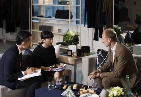 Rebecca - 訪問 H&M 大中華區 總經理 - Mr. Magnus Olsson