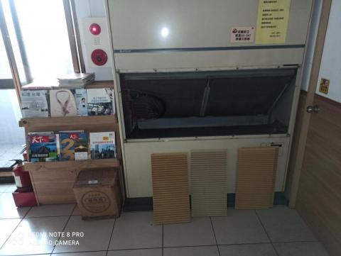 黃偉 - 箱型機濾網清洗
排水疏通