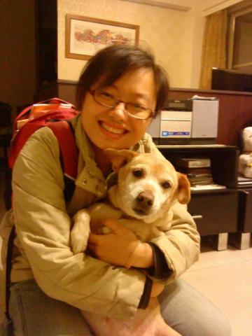 樊千瑜 - 突然很想念我的好朋友-OMEGA
我記不得妳離開多久了 
因為YOU ARE ALWAYS IN MY MIND