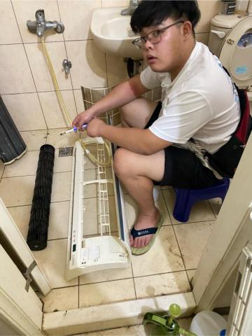 義享空調 - 清潔中