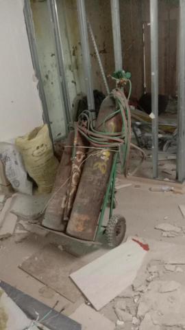 藍全能工作室 - 安南醫院拆除
 藍全能工作室 - 安南醫院拆除