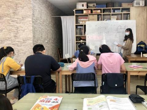 許加霓 - 小六家教班 2021.05.03