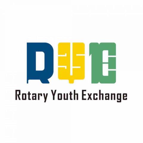 YU-SHU設計 - -LOGO設計

台灣D3510地區國際扶輪青少年交換計劃
Rotary Youth Exchange-RYE

D3510地區範圍為高雄、屏東、台東三個地區所組成，高雄的港口（藍色）、屏東的陽光人情味（黃色）、台東的山（綠色）作為發想，結合「 D3510+RYE 」；簡潔、一目了然乾淨清爽有活力。