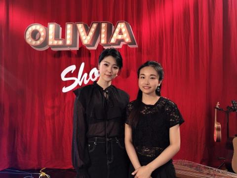 孫老師古箏工作室（中和文山） - 古箏演奏錄影，錄製台語女歌手曹雅雯歌曲