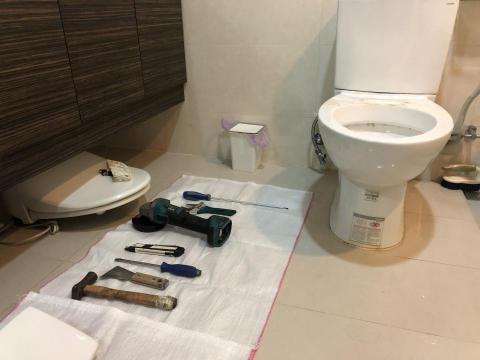 強尼水電 - 馬桶-
馬桶發現裂痕更換,保持現場乾淨整潔,按部就班一步一步拆除安裝及清運。
使用材料皆為一線品牌,品質保證,客戶安心 強尼水電 - 馬桶-
馬桶發現裂痕更換,保持現場乾淨整潔,按部就班一步一步拆除安裝及清運。
使用材料皆為一線品牌,品質保證,客戶安心