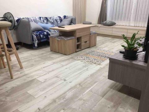 聖辰地板設計(塑膠地板代工達人賴桑) - Soliboard 強韌硬板卡扣防水地板 聖辰地板設計(塑膠地板代工達人賴桑) - Soliboard 強韌硬板卡扣防水地板