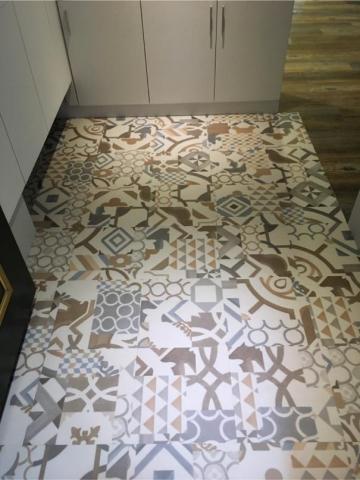 聖辰地板設計(塑膠地板代工達人賴桑) - 花磚 聖辰地板設計(塑膠地板代工達人賴桑) - 花磚