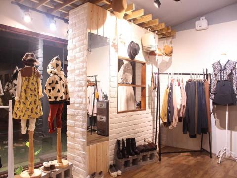 芸匠設計 - 商業空間-服飾店 芸匠設計 - 商業空間-服飾店