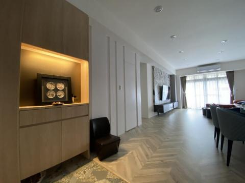 木質感系統櫃規劃 - 玄關