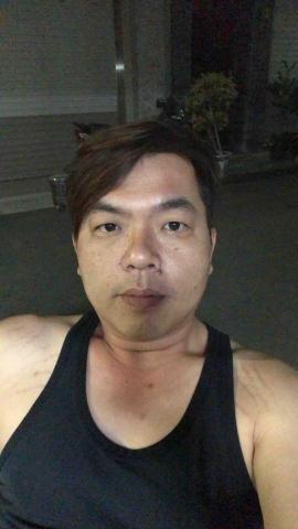 提供物流服務的專家劉弘偉