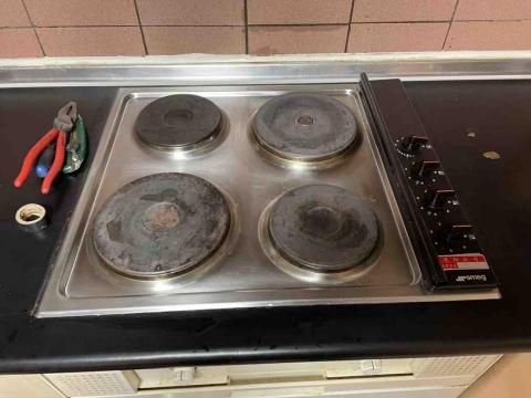 阿翔居家水電修繕 - 電熱爐更換前