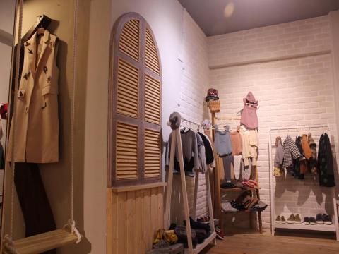 芸匠設計 - 商業空間-服飾店 芸匠設計 - 商業空間-服飾店