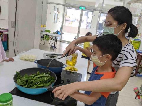 吳昀澐 - 食育x英文學習