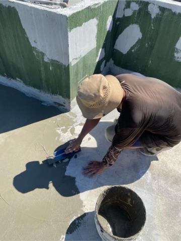 防水小偉 - 貼玻纖網施作