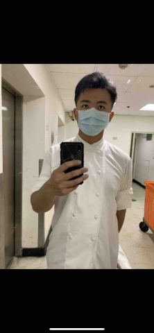 提供遛狗服務的專家李柏賢