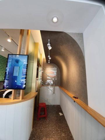 黃寬展 - 飲料店-崁燈 軌道燈 層板燈