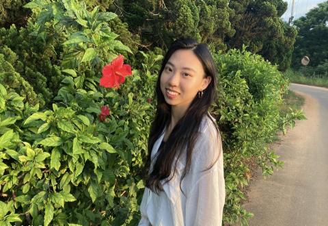 提供英譯字典服務的專家黃楨茵