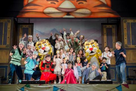 飛長創意整合行銷有限公司 - 2019全民萬歲紙風車活動