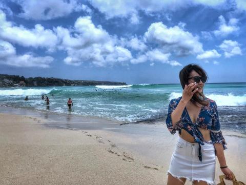 提供英翻中服務的專家陳昕君