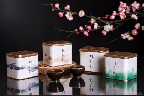 戰宇顧問工作室 - 茶葉外盒設計及實體拍攝