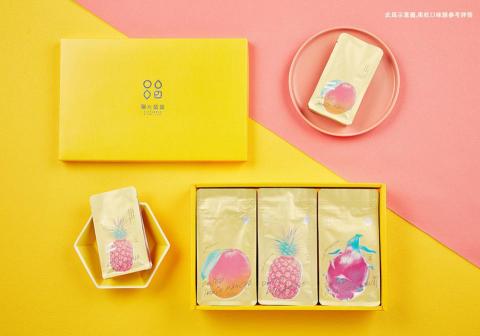 戰宇顧問工作室 - 禮盒及內包裝設計