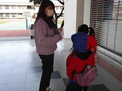 曾霈薰 - 帶營隊的小朋友