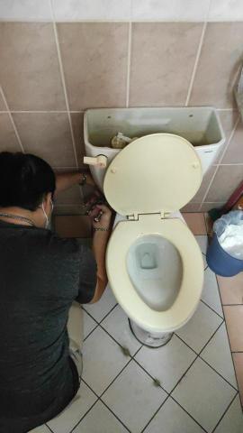 住宅修繕工作室 - 浴廁馬桶修繕