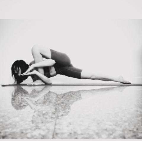 無極瑜珈 Cosmic Yoga  - 