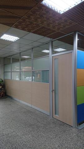 宜富辦公傢俱有限公司 - 單層霧玻璃高隔間 上清玻採光好 宜富辦公傢俱有限公司 - 單層霧玻璃高隔間 上清玻採光好