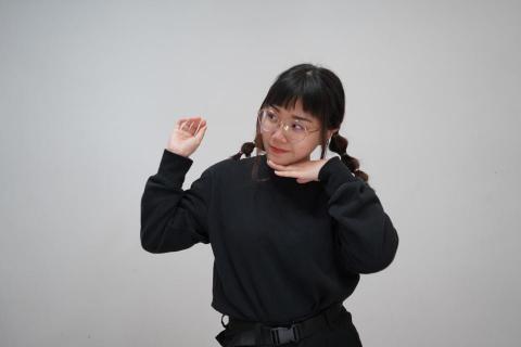 提供人像畫服務的專家黃子瑀