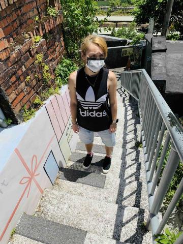 提供羽球規則服務的專家劉秀玉