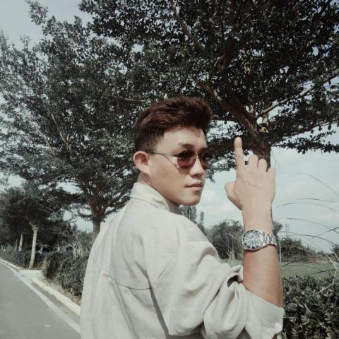 提供怎麼找工作服務的專家羅遠願